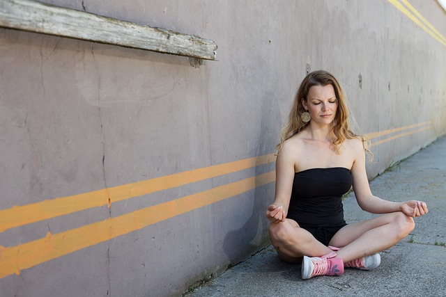 Gør din yogapraksis mere miljøvenlig: Bæredygtige yogamåtter og yogaleggings
